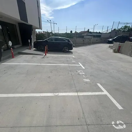 Neven Whit Free Parking 1 Br Apartment Varna