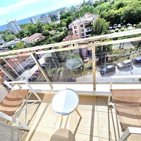Neven Whit Free Parking 1 Br Apartment Varna